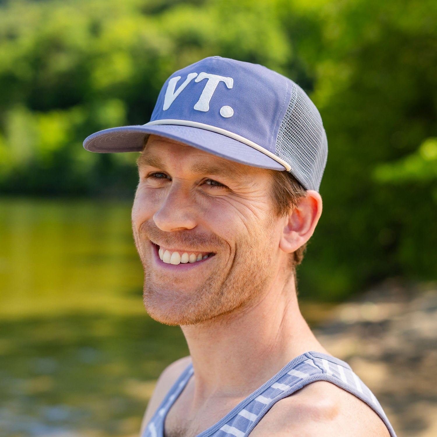 vt. hat
